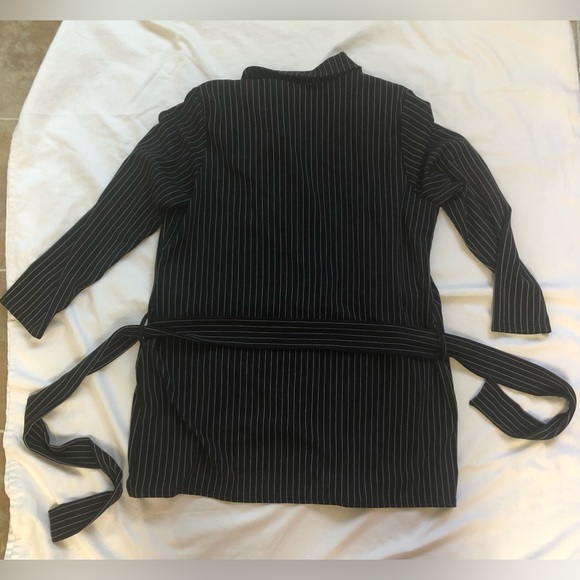 PINSTRIPE BELTED JACKET SIZE: 16 - Picture 2 of 12